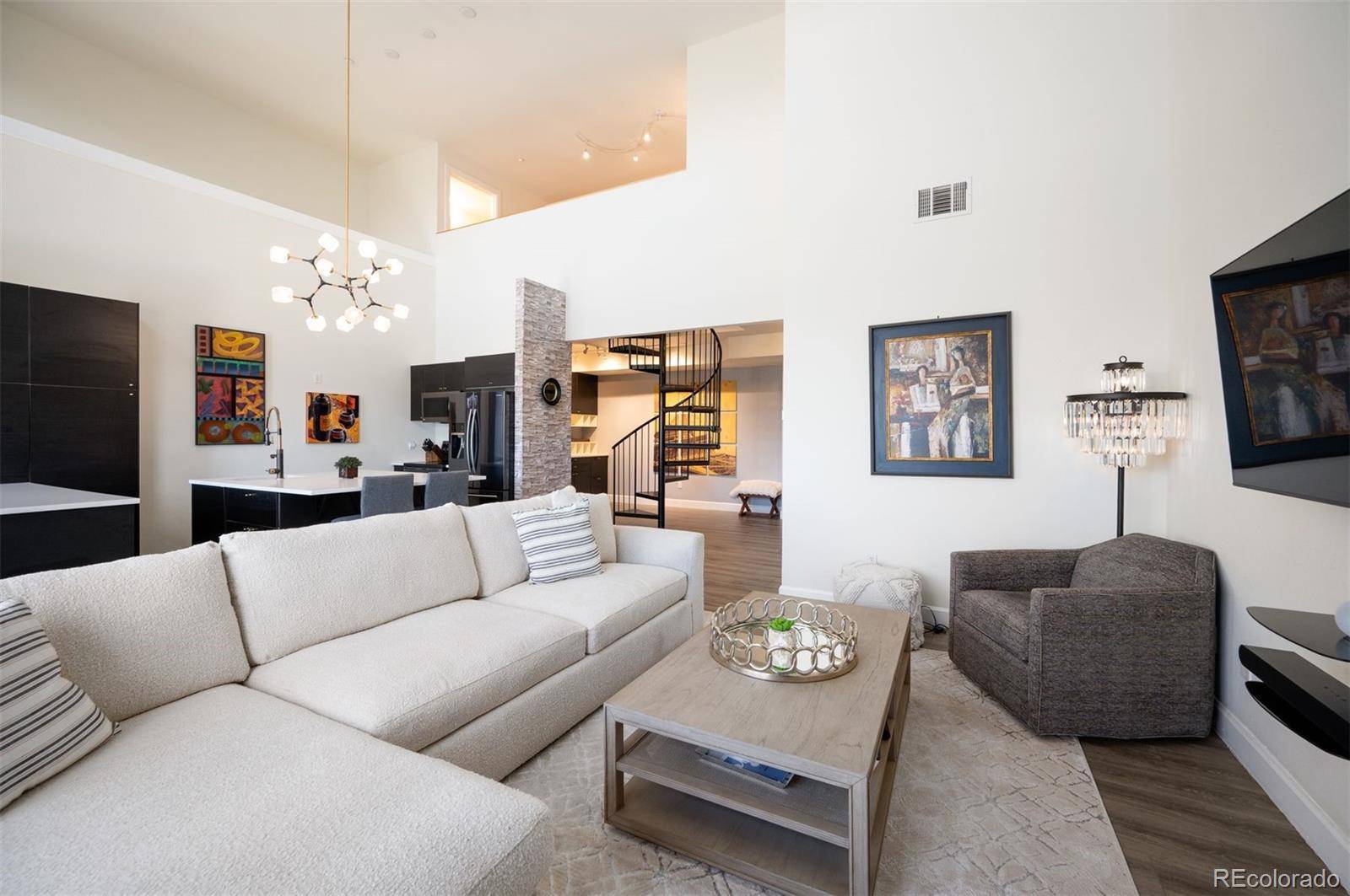 Englewood, CO 80111,5677 S Park PL #B310