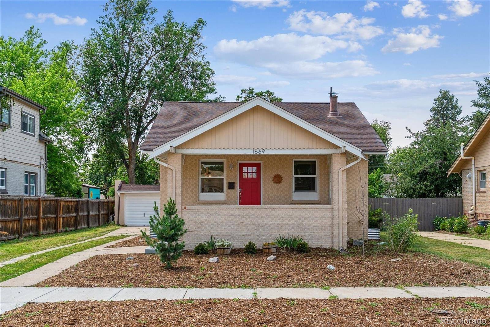 Denver, CO 80220,1669 Trenton ST