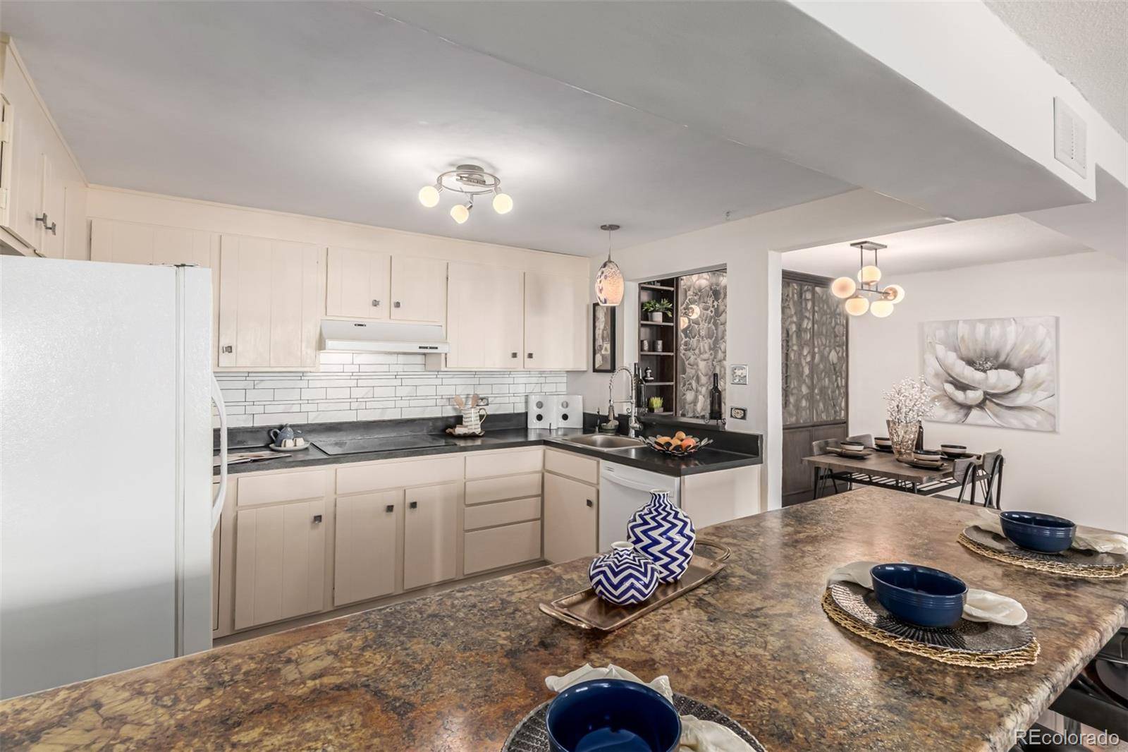 Denver, CO 80209,3131 E Alameda AVE #2002