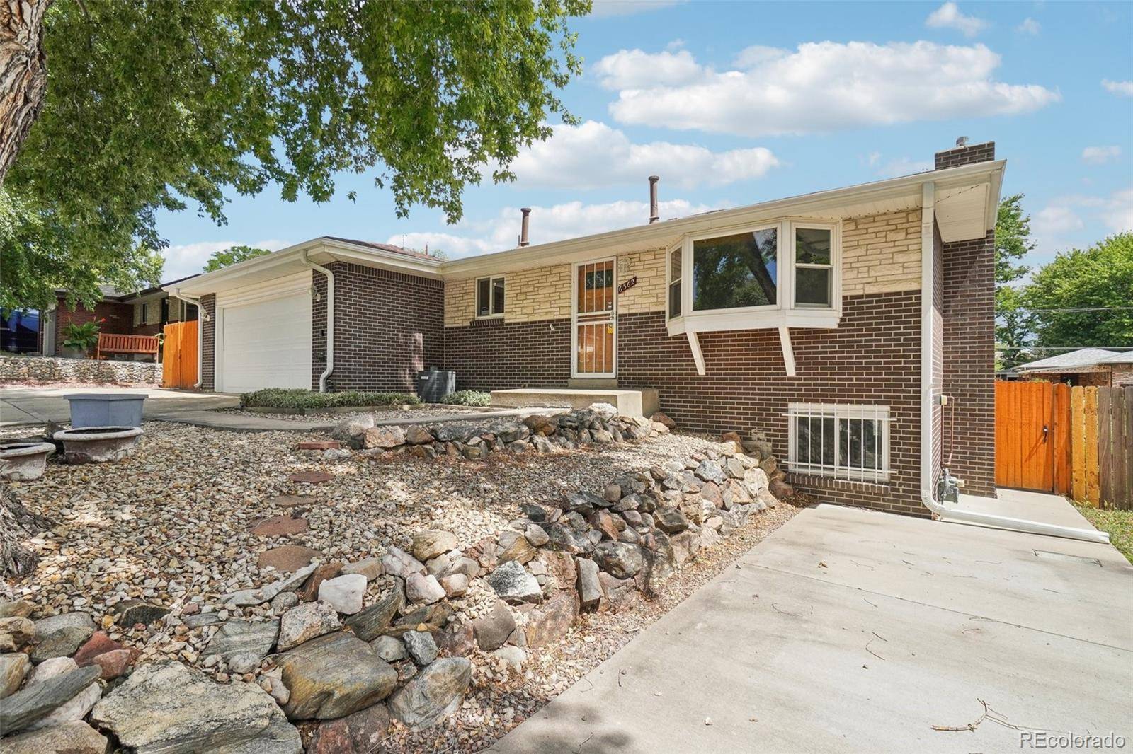 Arvada, CO 80004,6362 Allison ST