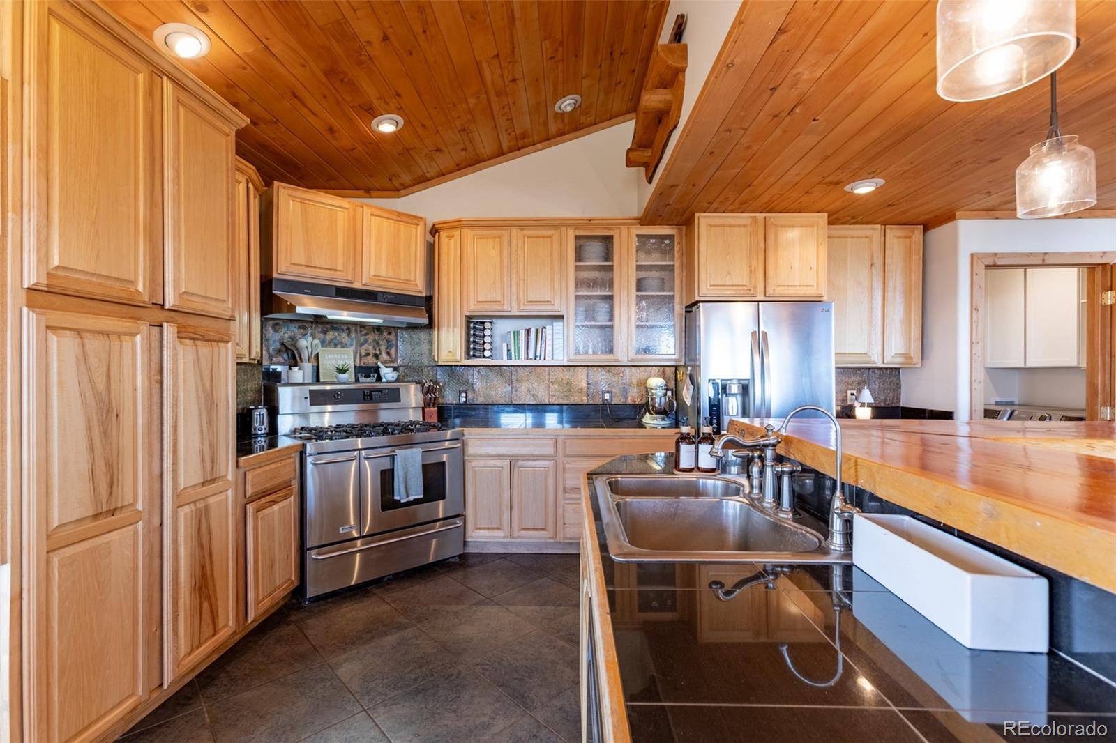 Hartsel, CO 80449,1563 Pitchfork RD