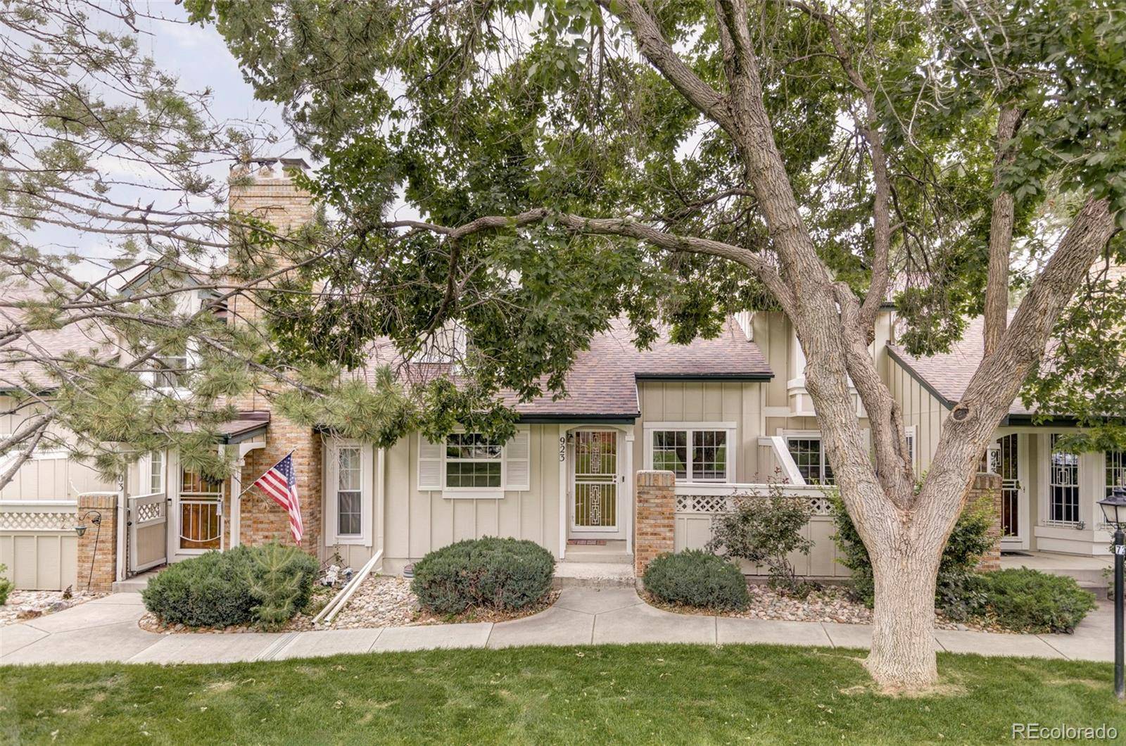 Aurora, CO 80012,923 S Fairplay ST