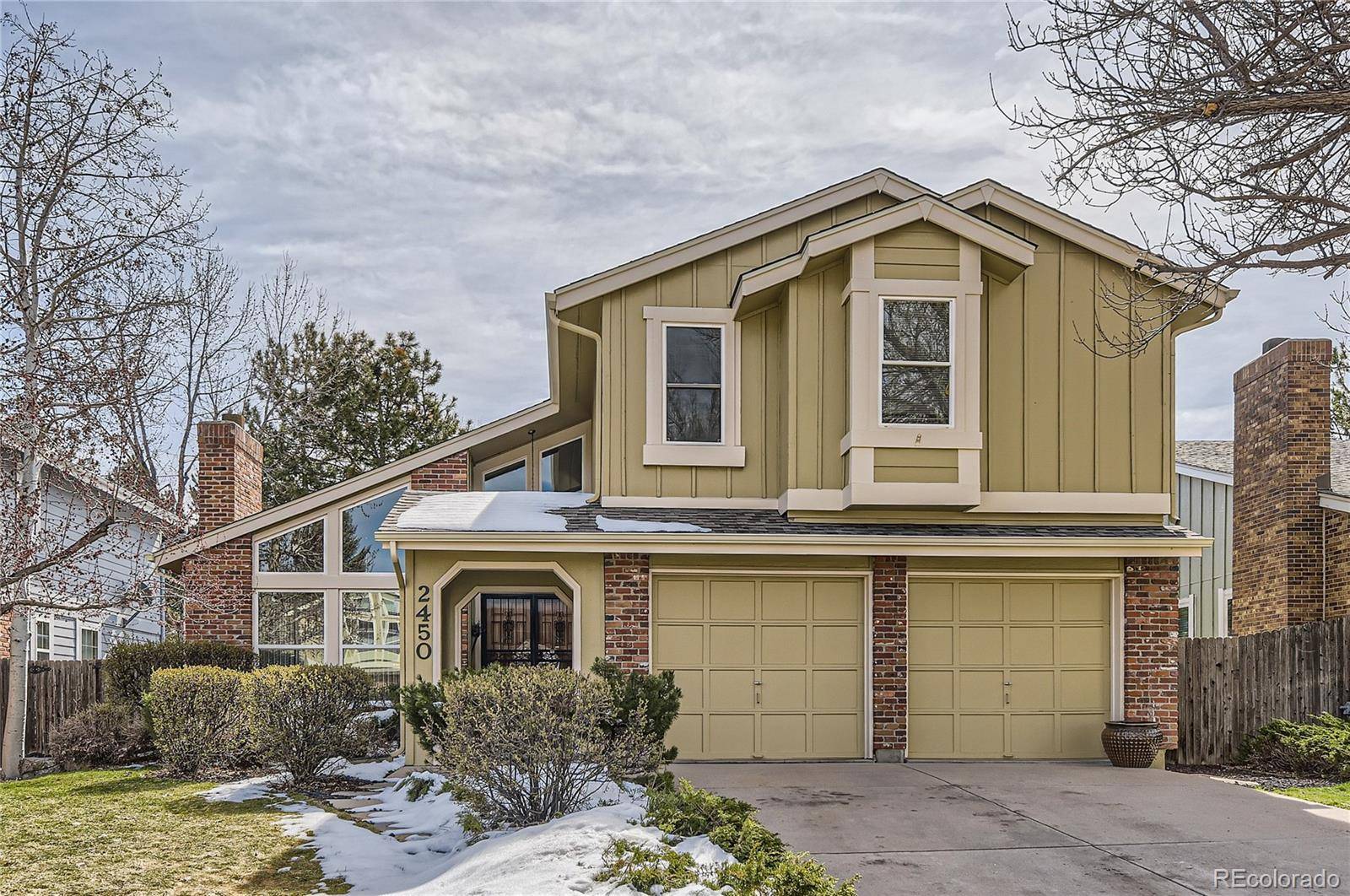 Littleton, CO 80120,2450 W Long CIR