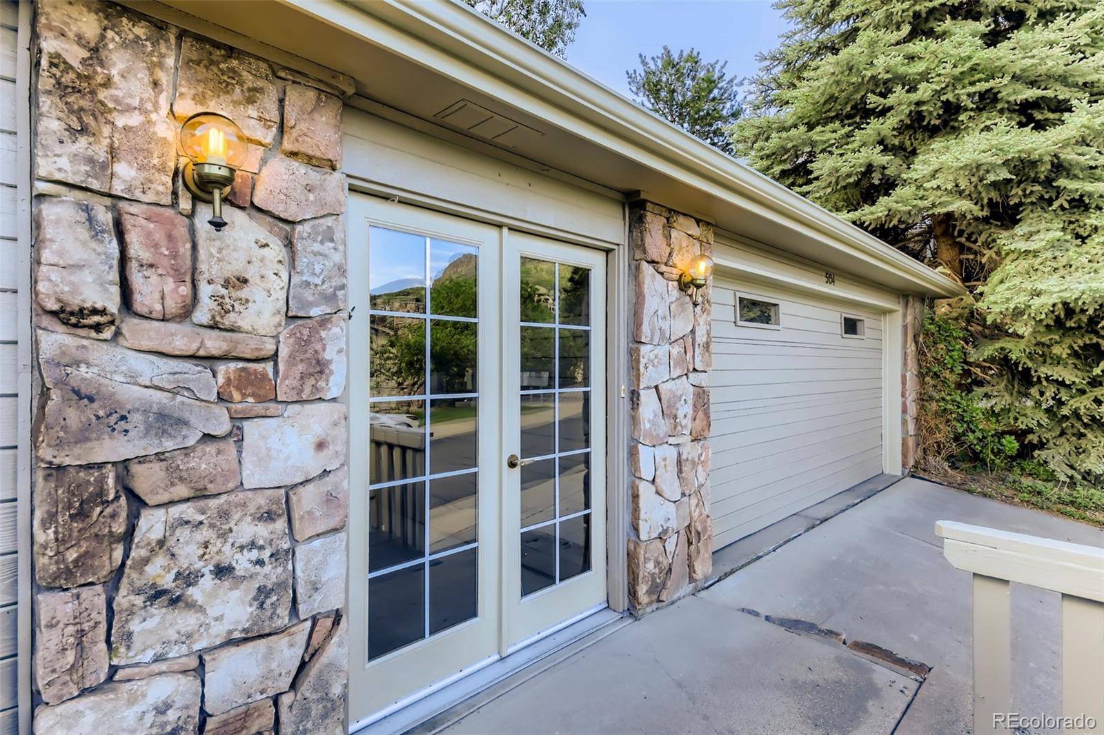 Golden, CO 80403,504 Creekside CT