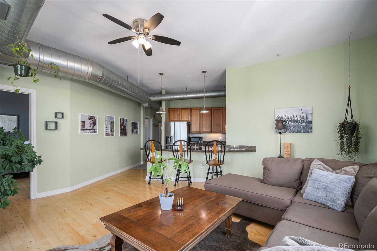 Denver, CO 80203,277 N Broadway #403