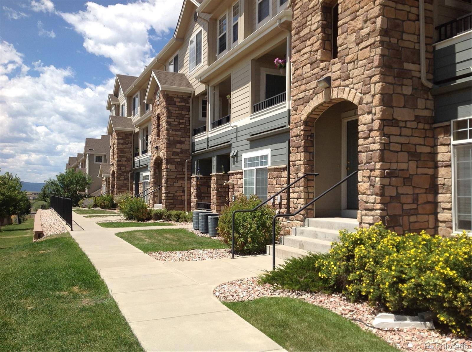 Castle Rock, CO 80104,452 Black Feather LOOP #612