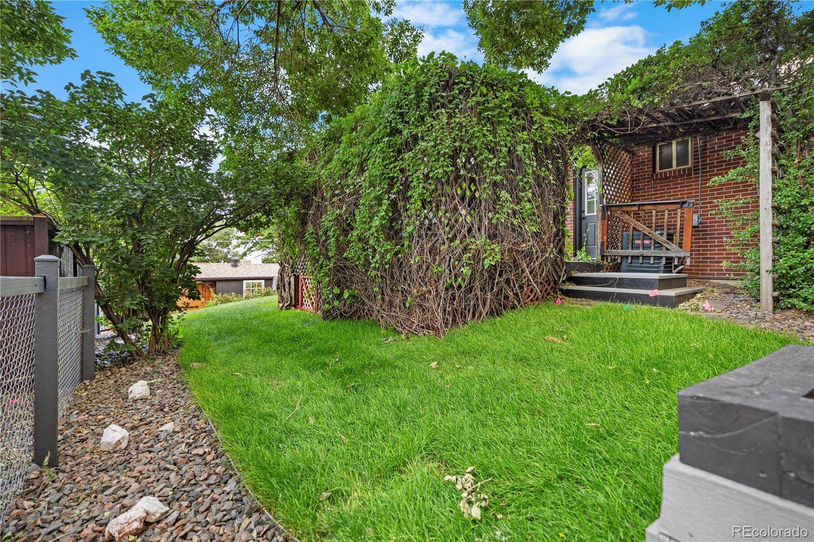 Arvada, CO 80004,8079 W 67th AVE