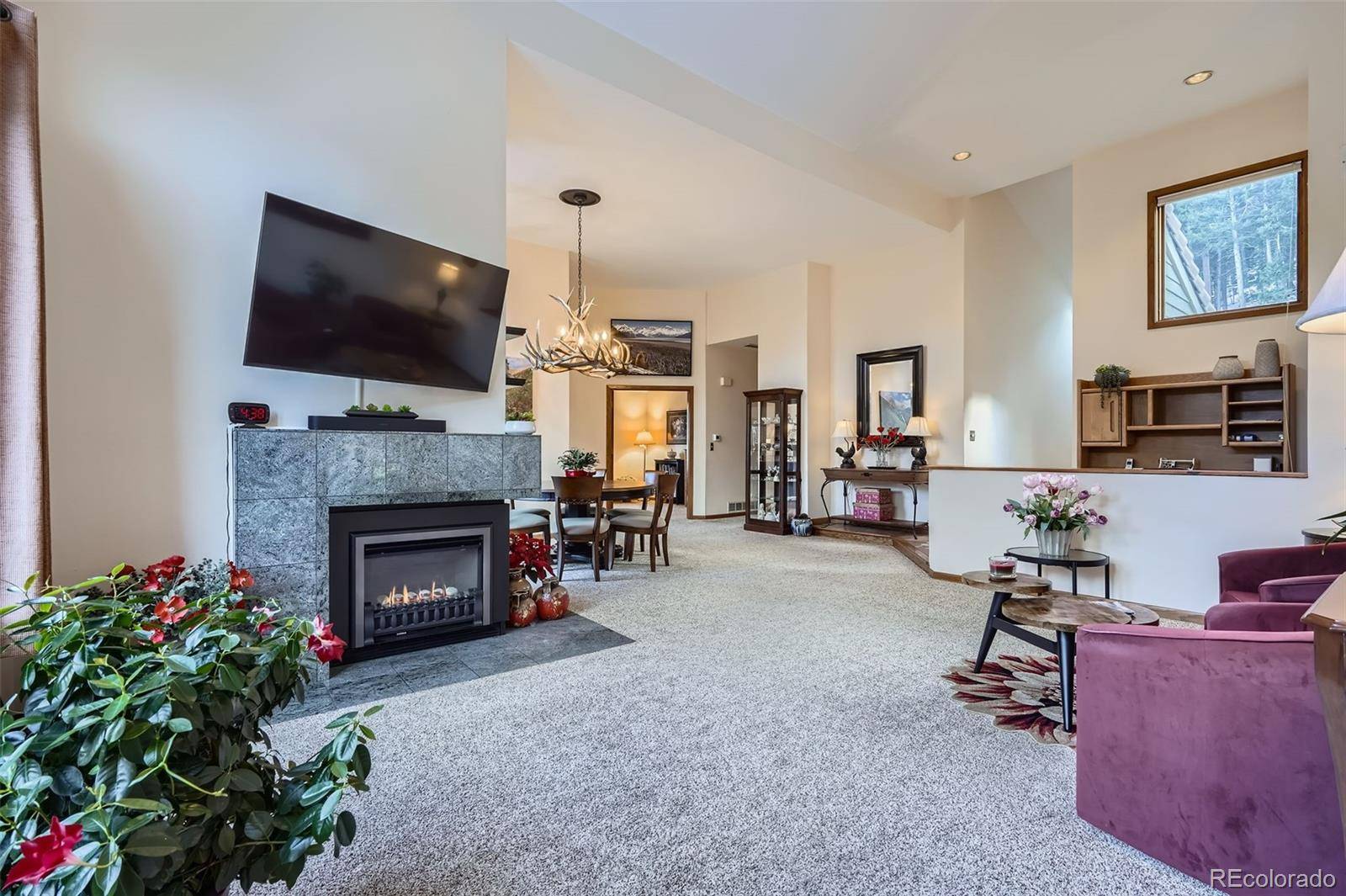 Golden, CO 80401,748 Ridgeside DR