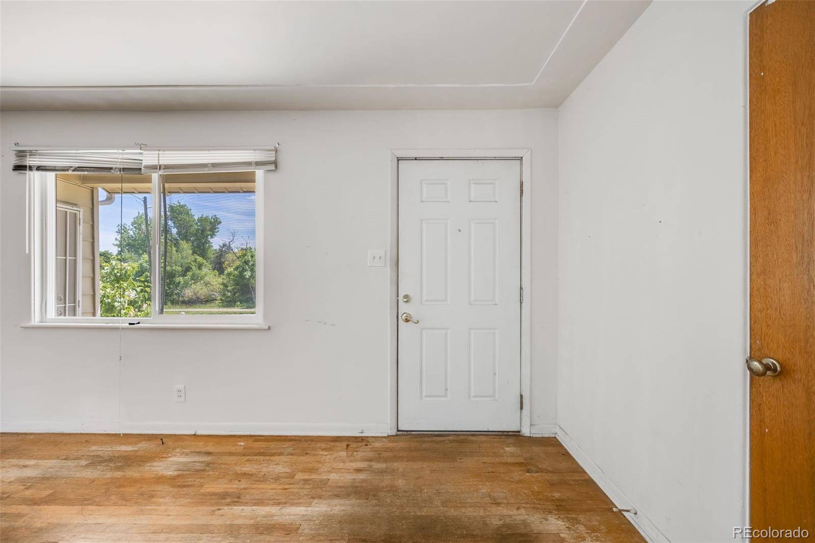 Denver, CO 80219,107 S Windsor DR