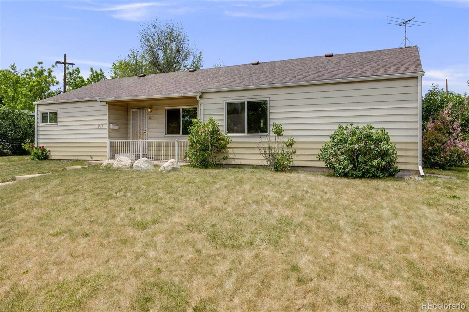 Denver, CO 80219,107 S Windsor DR