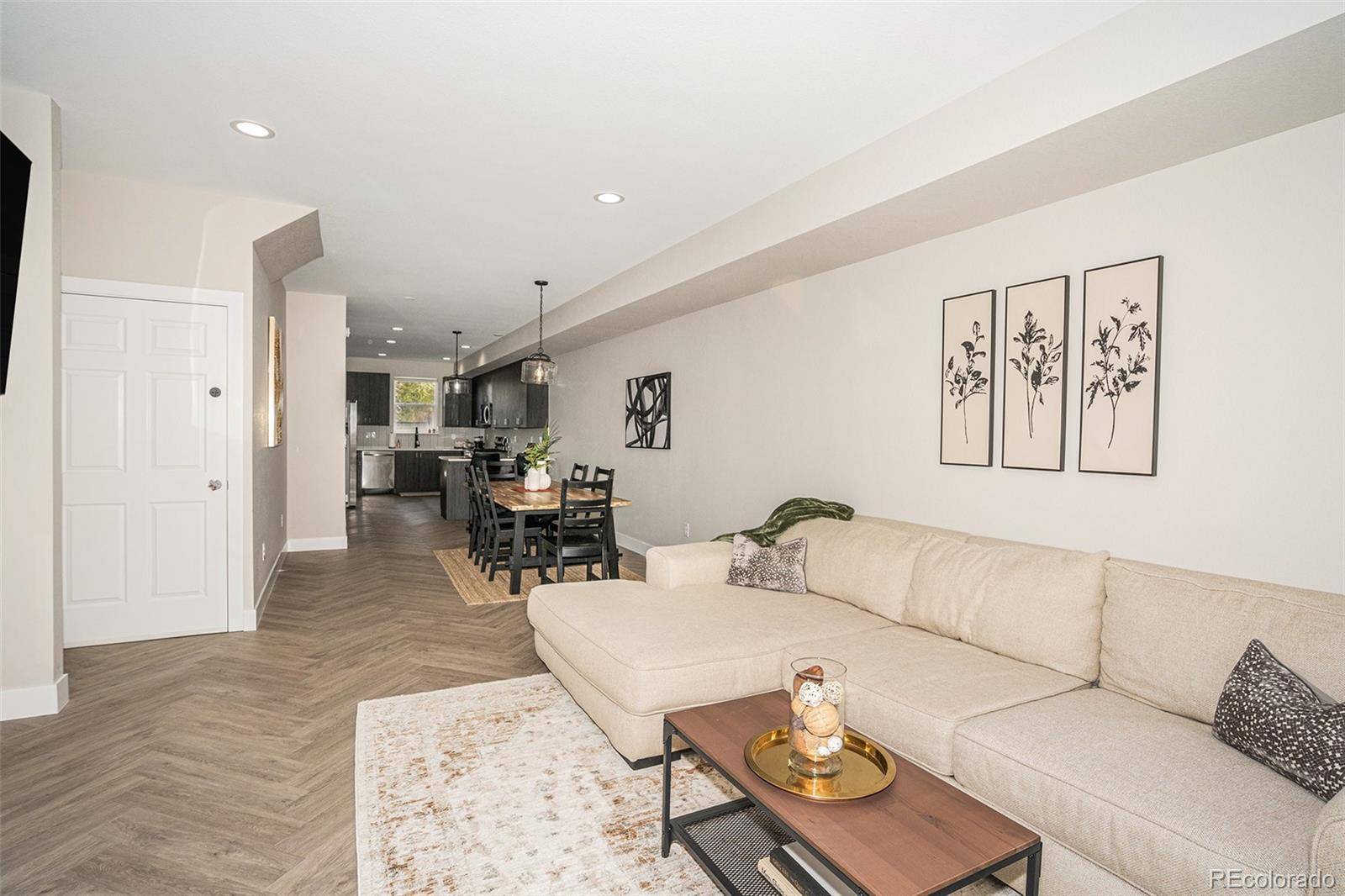 Denver, CO 80204,1074 Knox CT