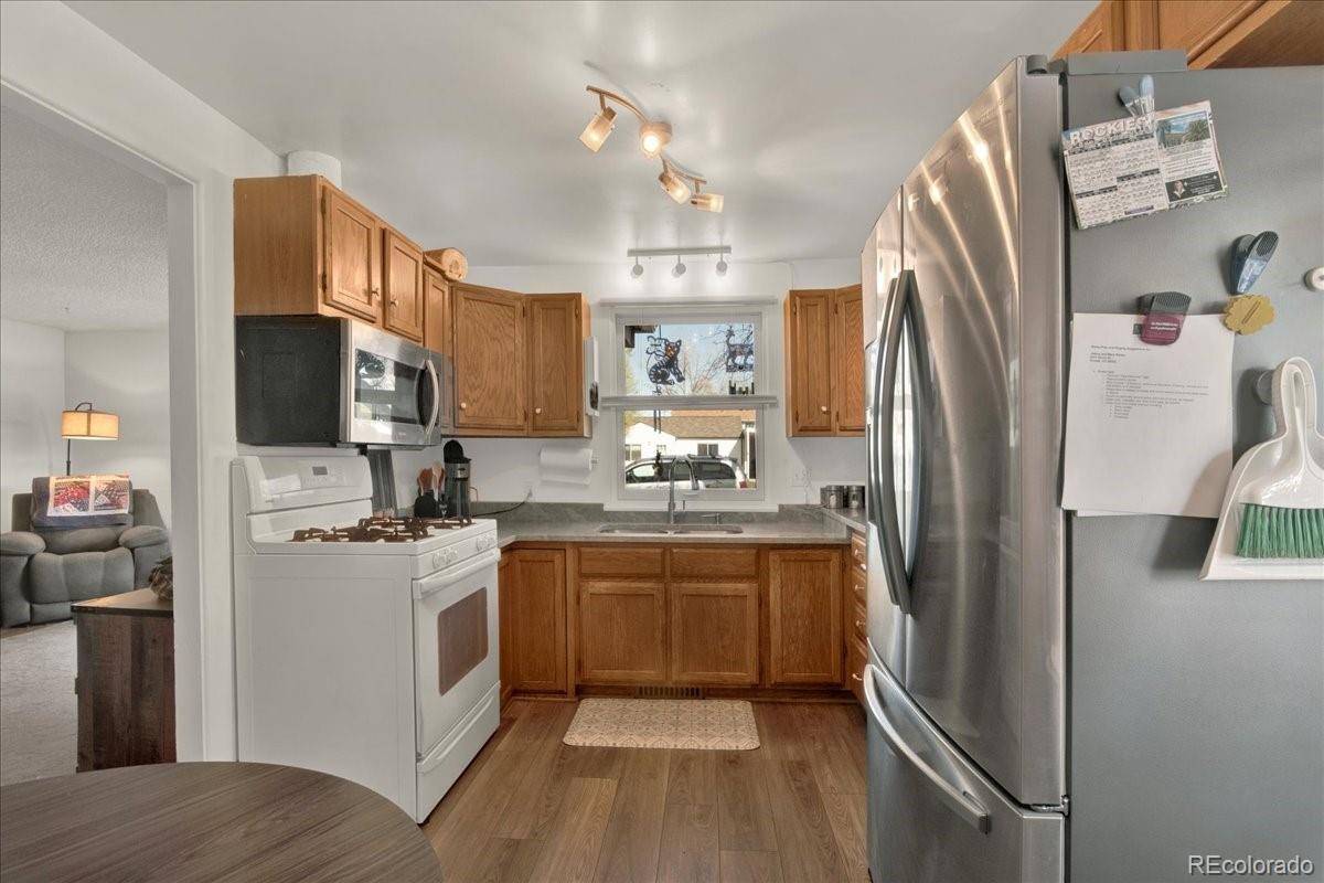 Arvada, CO 80002,5211 Dover ST