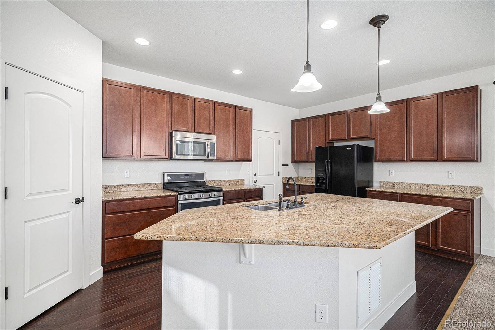 Aurora, CO 80016,7844 S Elk ST