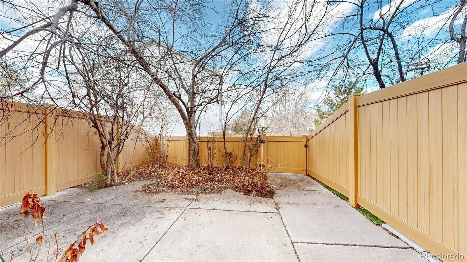 Aurora, CO 80012,12327 E Tennessee DR #107