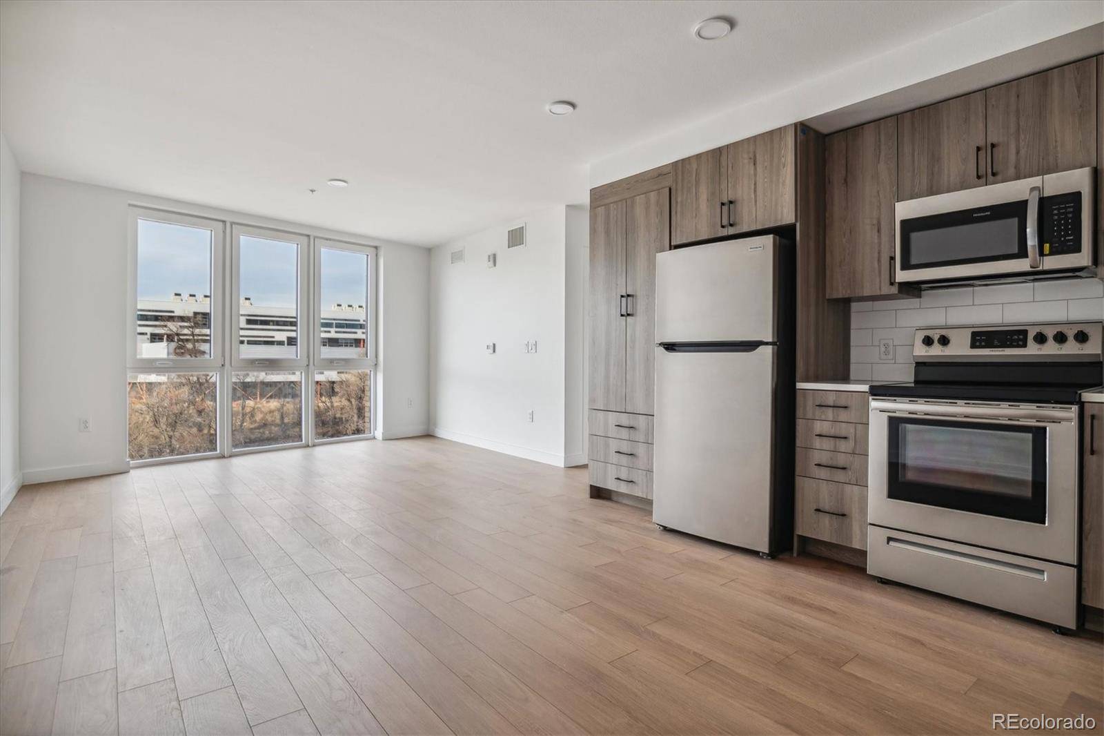 Denver, CO 80216,3575 Chestnut PL #402