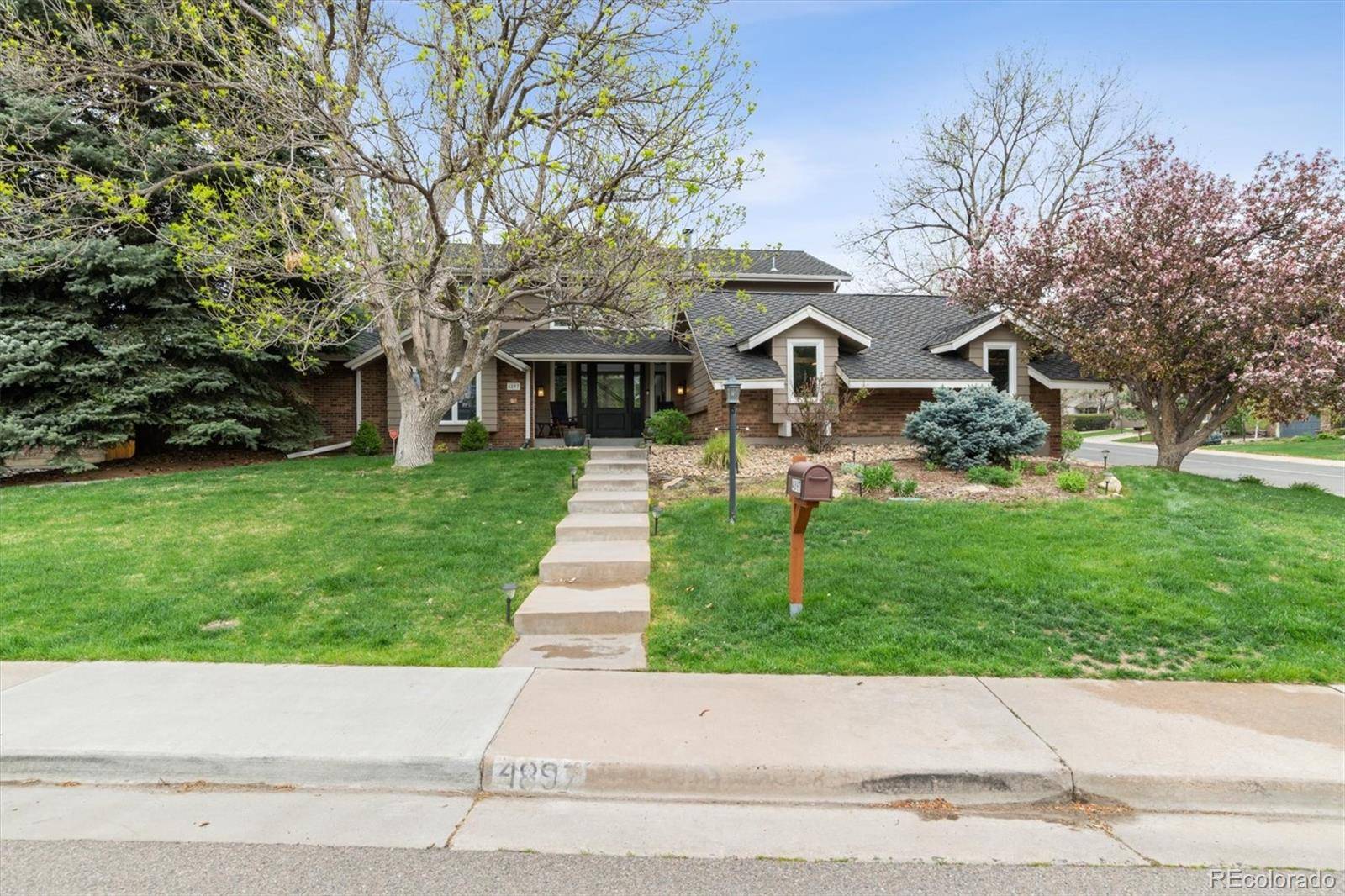 Centennial, CO 80122,4897 E Mineral CIR