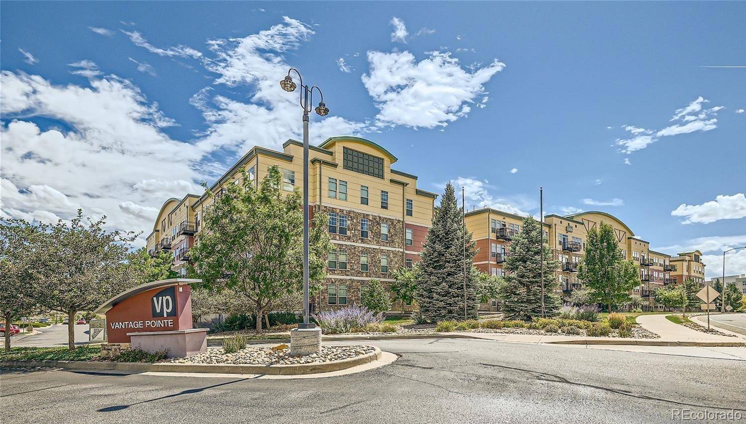 Broomfield, CO 80020,13456 Via Varra #406