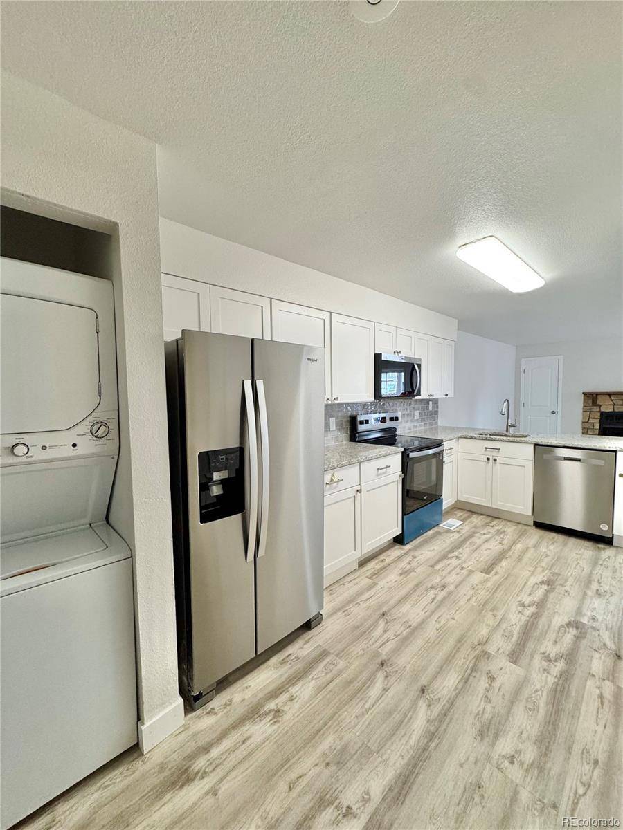 Aurora, CO 80012,912 S Dearborn WAY #3