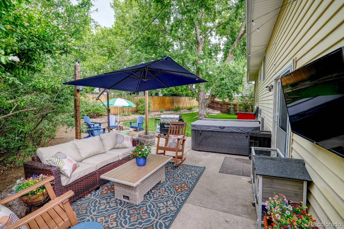 Arvada, CO 80005,8217 Club Crest DR