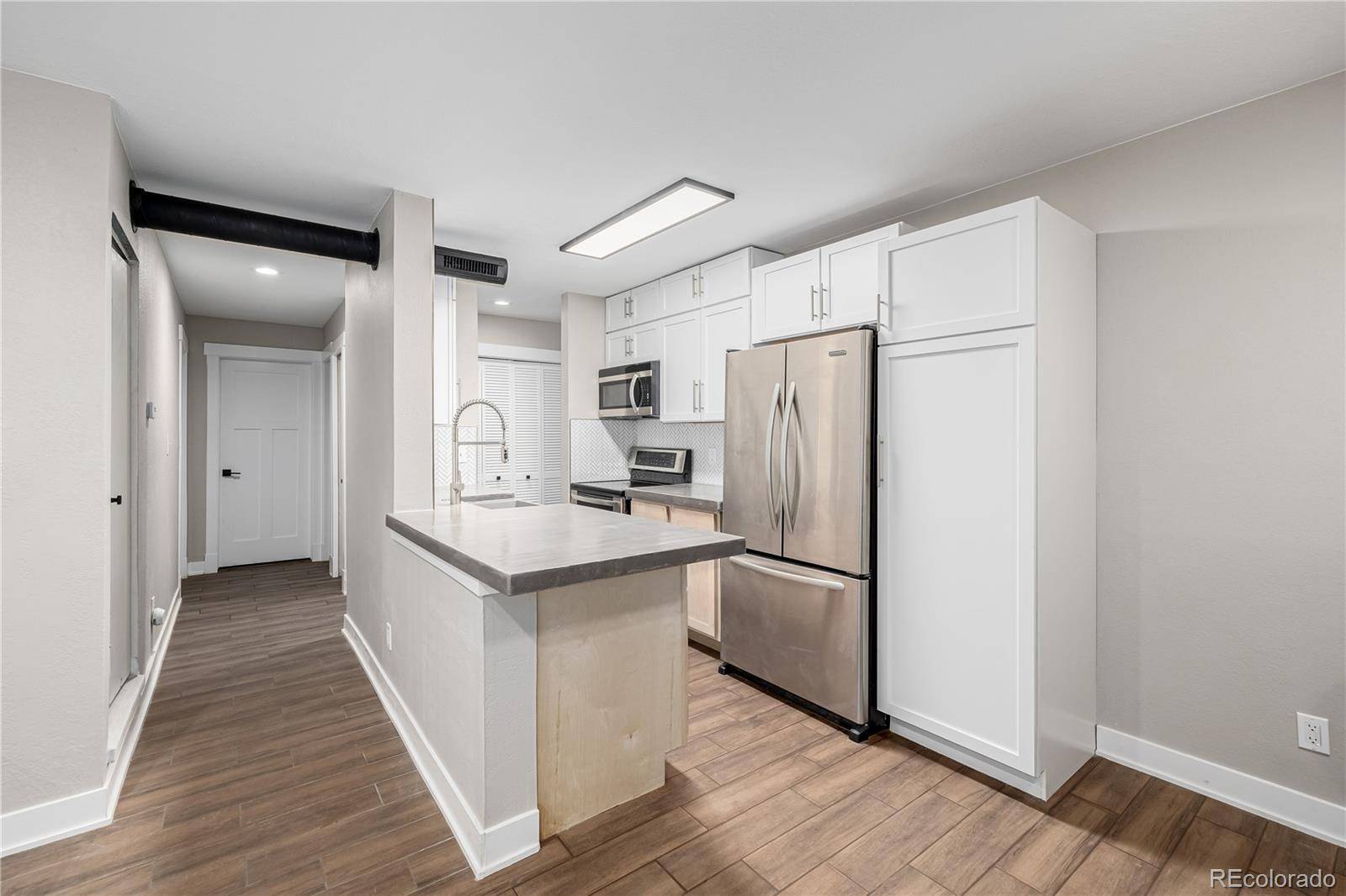 Centennial, CO 80122,230 E Highline CIR #101