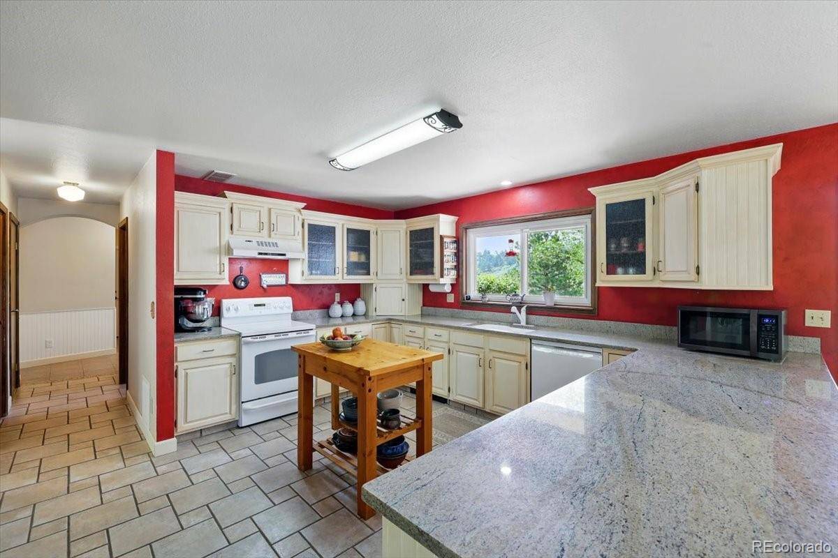 Colorado Springs, CO 80921,4115 Hay Creek RD