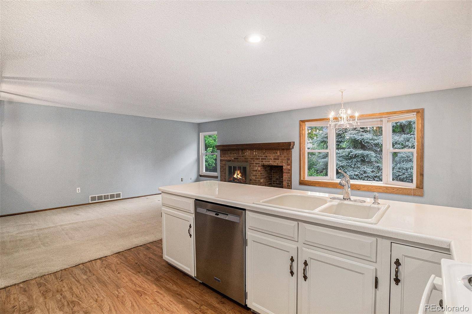 Littleton, CO 80122,523 E Long CT