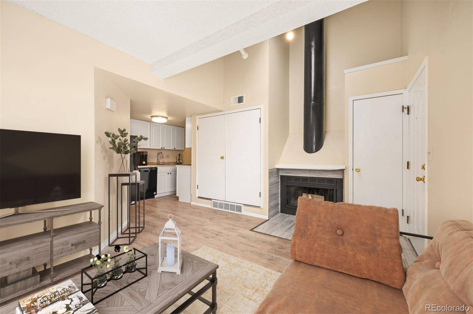 Aurora, CO 80017,17093 E Tennessee DR #211