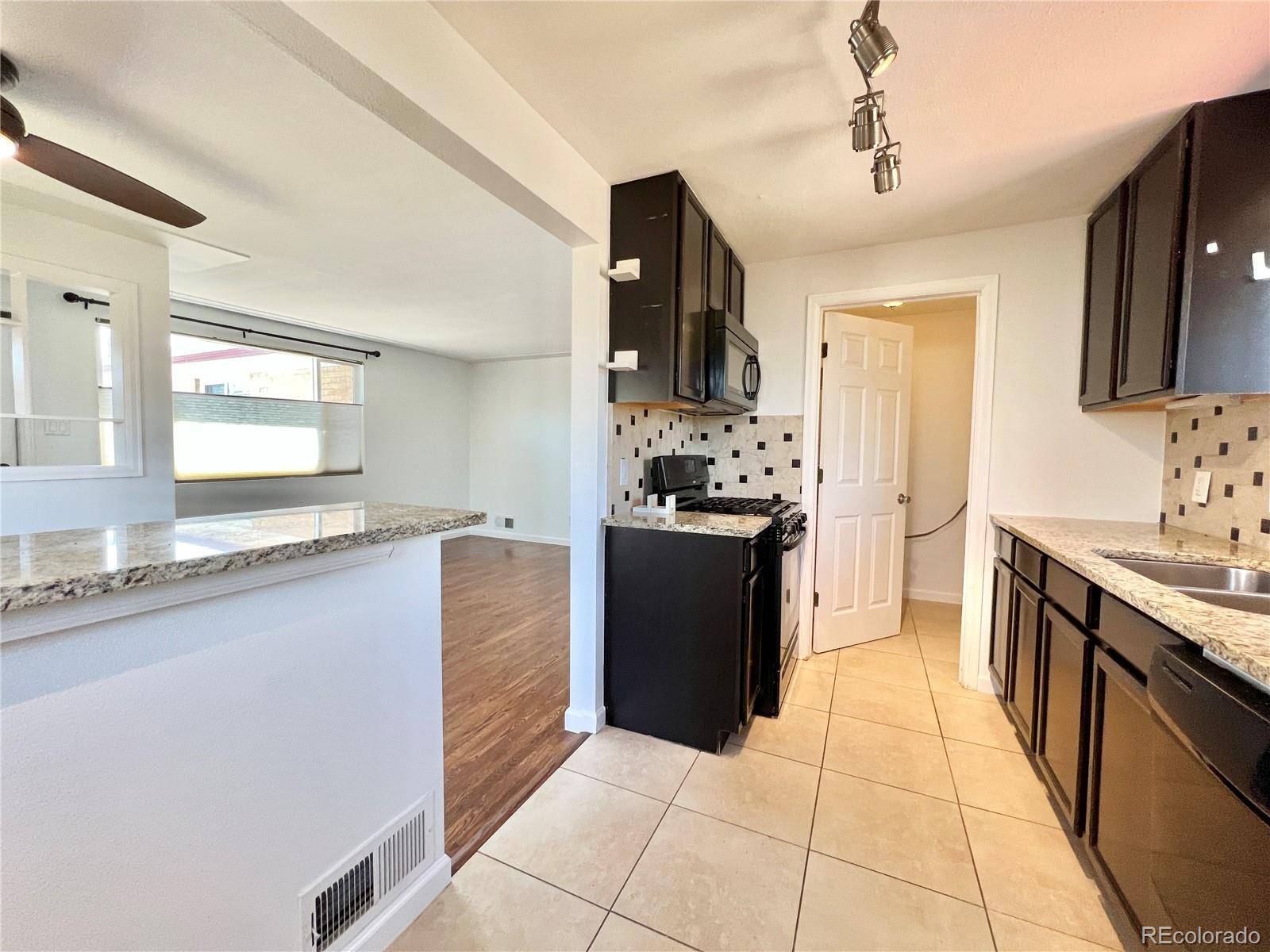 Denver, CO 80207,3287 Olive ST