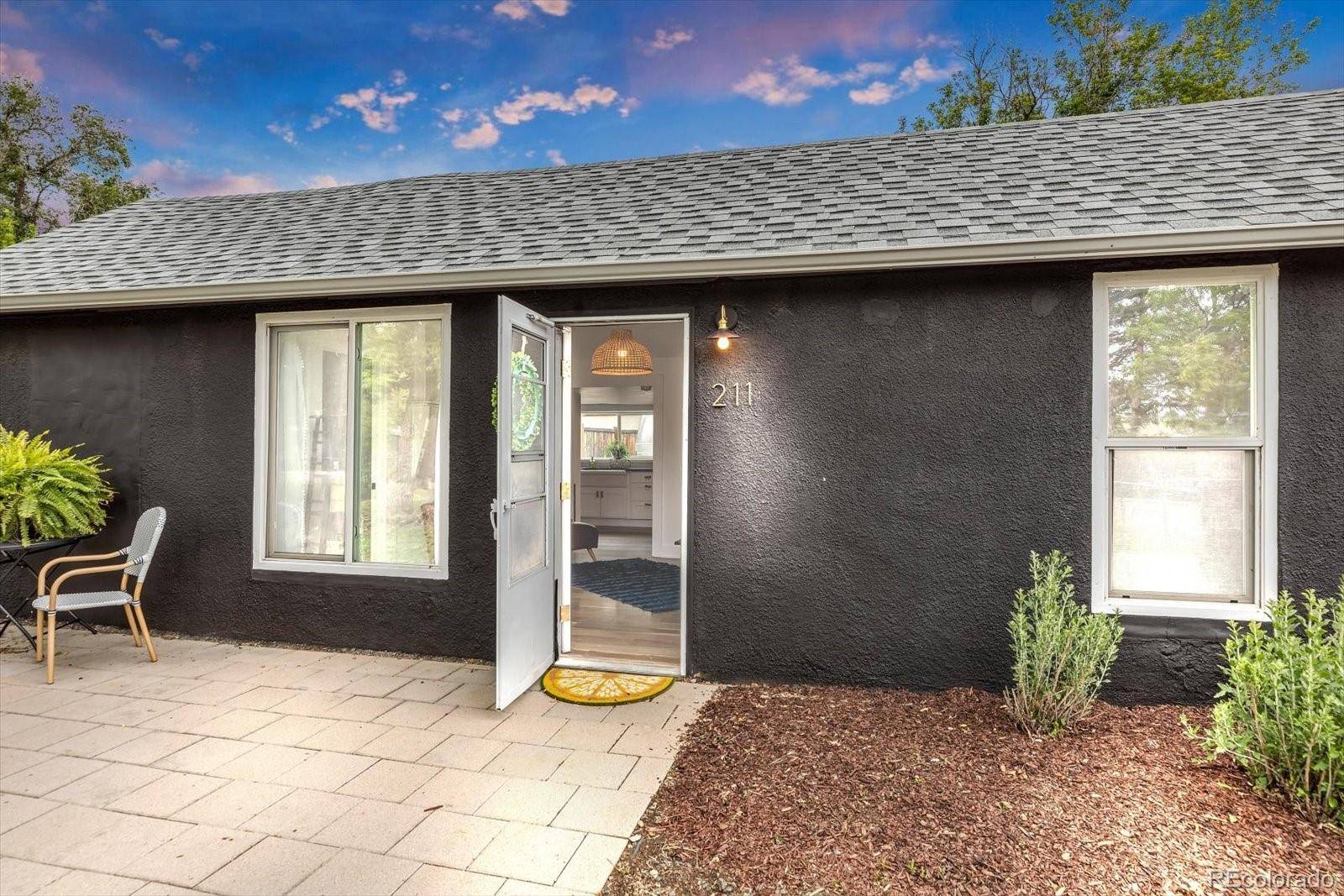 Lafayette, CO 80026,211 E Emma ST