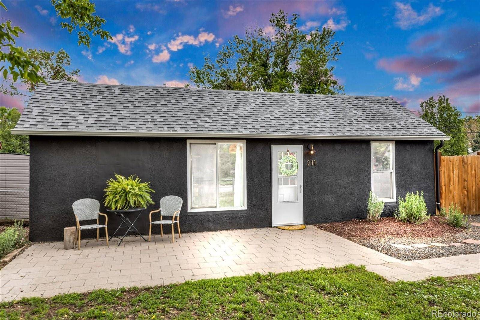 Lafayette, CO 80026,211 E Emma ST