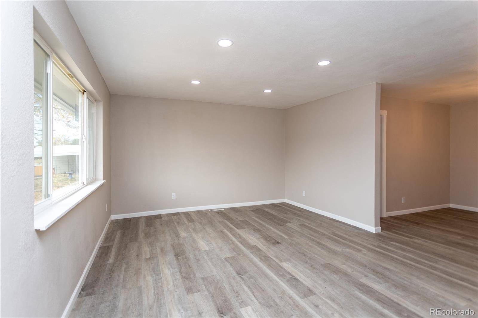 Colorado Springs, CO 80911,1213 Evergreen DR