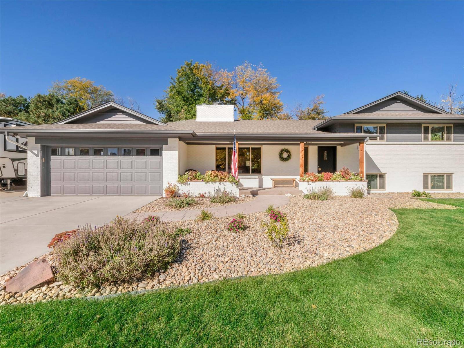 Lakewood, CO 80214,765 Crescent LN