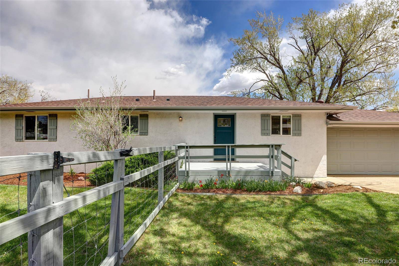 Golden, CO 80403,4972 Easley RD