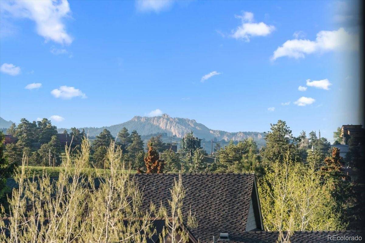 Golden, CO 80401,24005 High Meadow DR