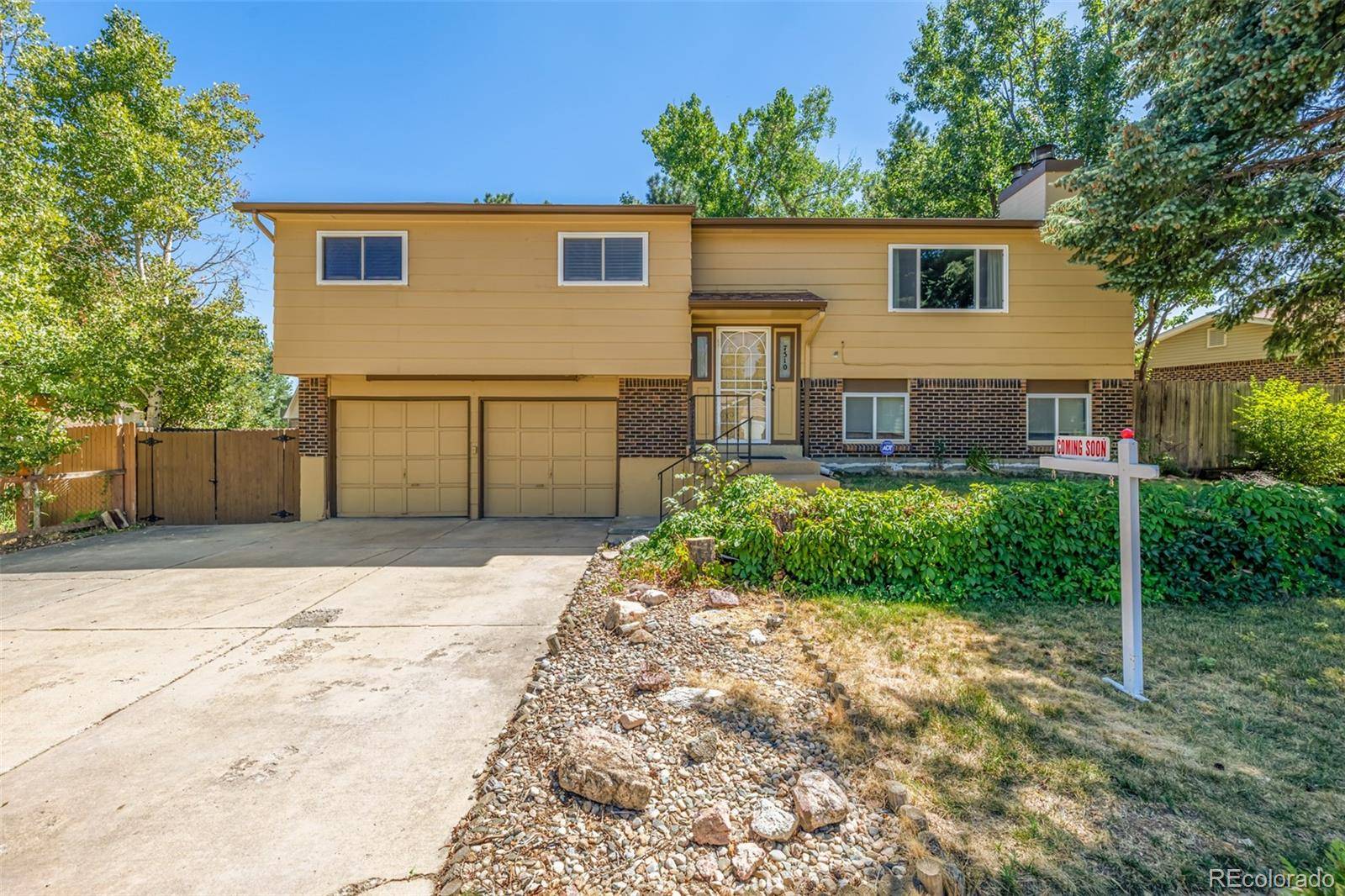 Arvada, CO 80005,7510 Devinney CT