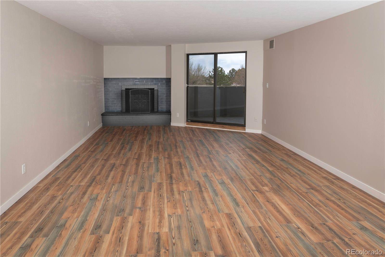 Denver, CO 80237,7255 E QUINCY AVE #205