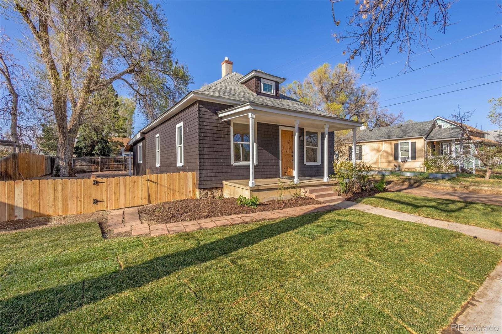 Colorado Springs, CO 80903,838 E Dale ST