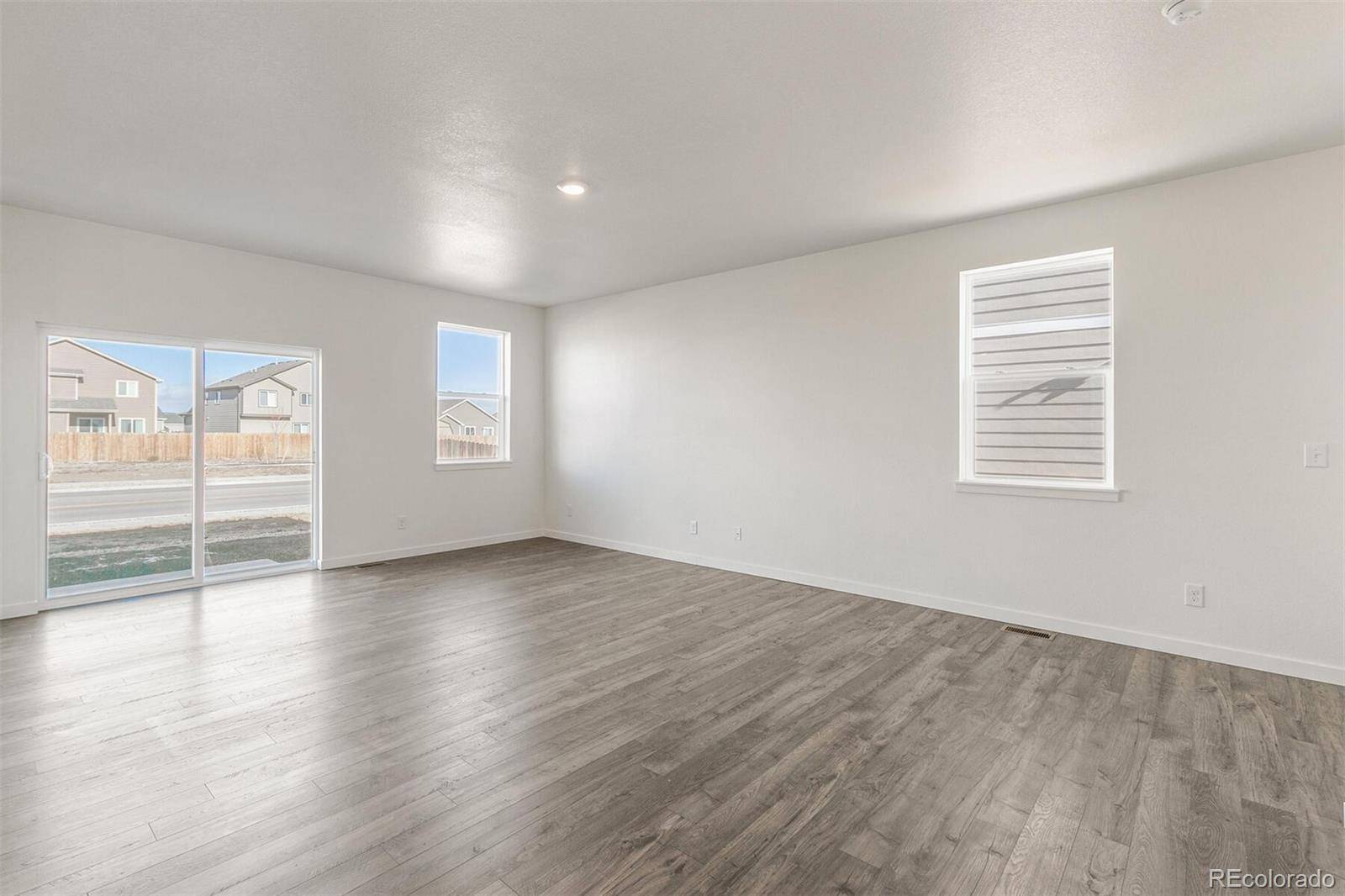 Bennett, CO 80102,45832 Red Tail DR