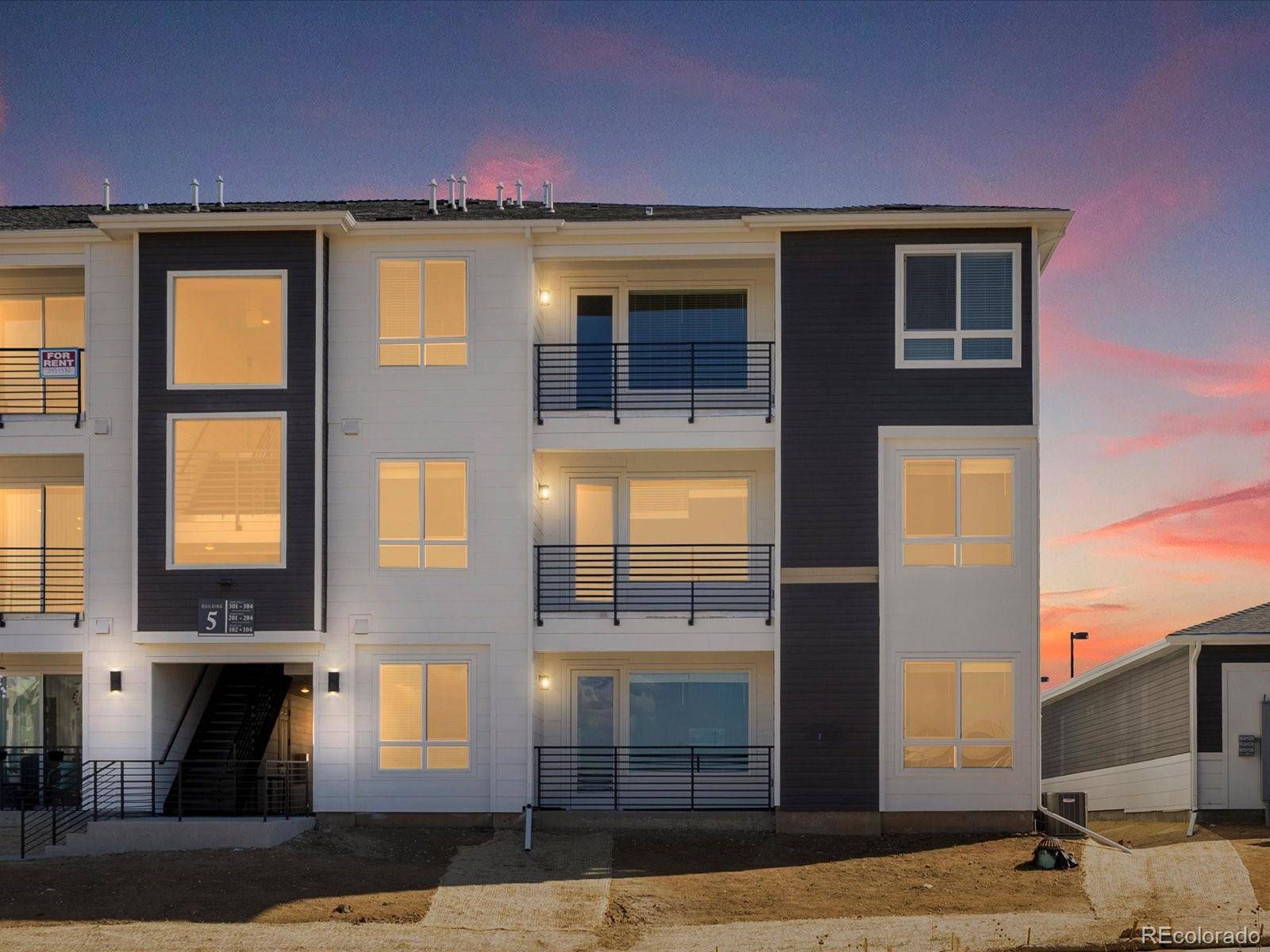 Denver, CO 80249,6153 N Ceylon ST #302