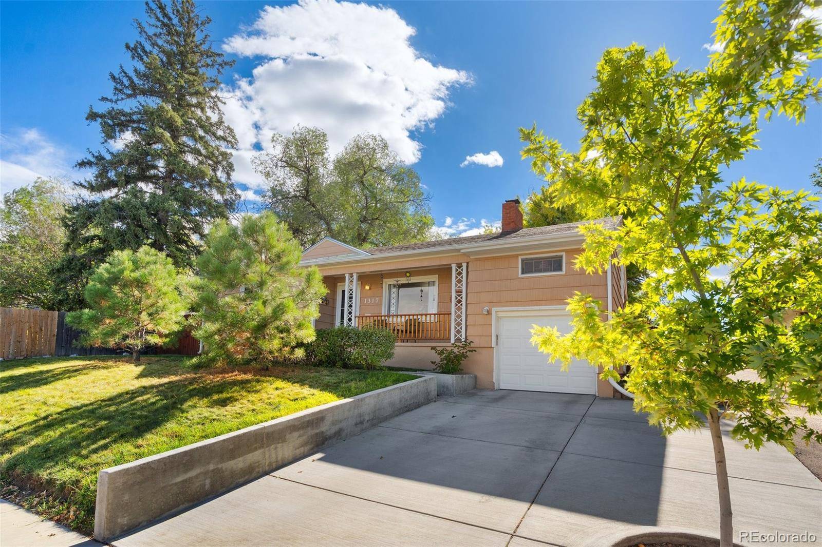 Colorado Springs, CO 80909,1317 E Uintah ST