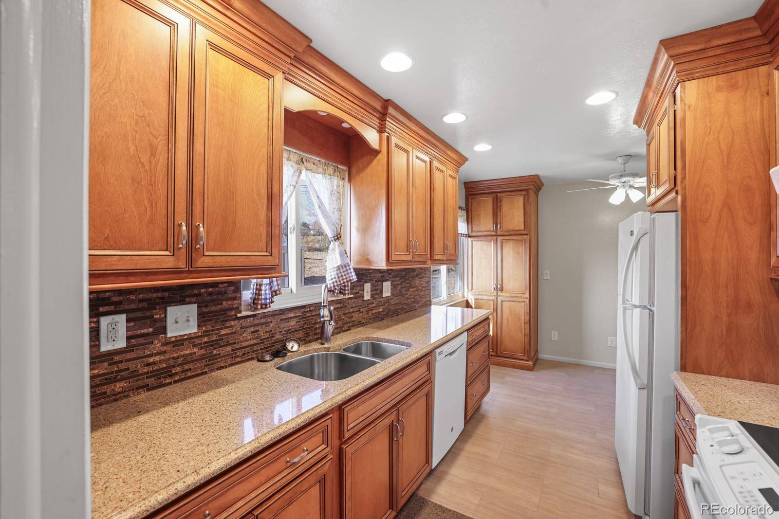 Colorado Springs, CO 80909,1210 Holmes DR