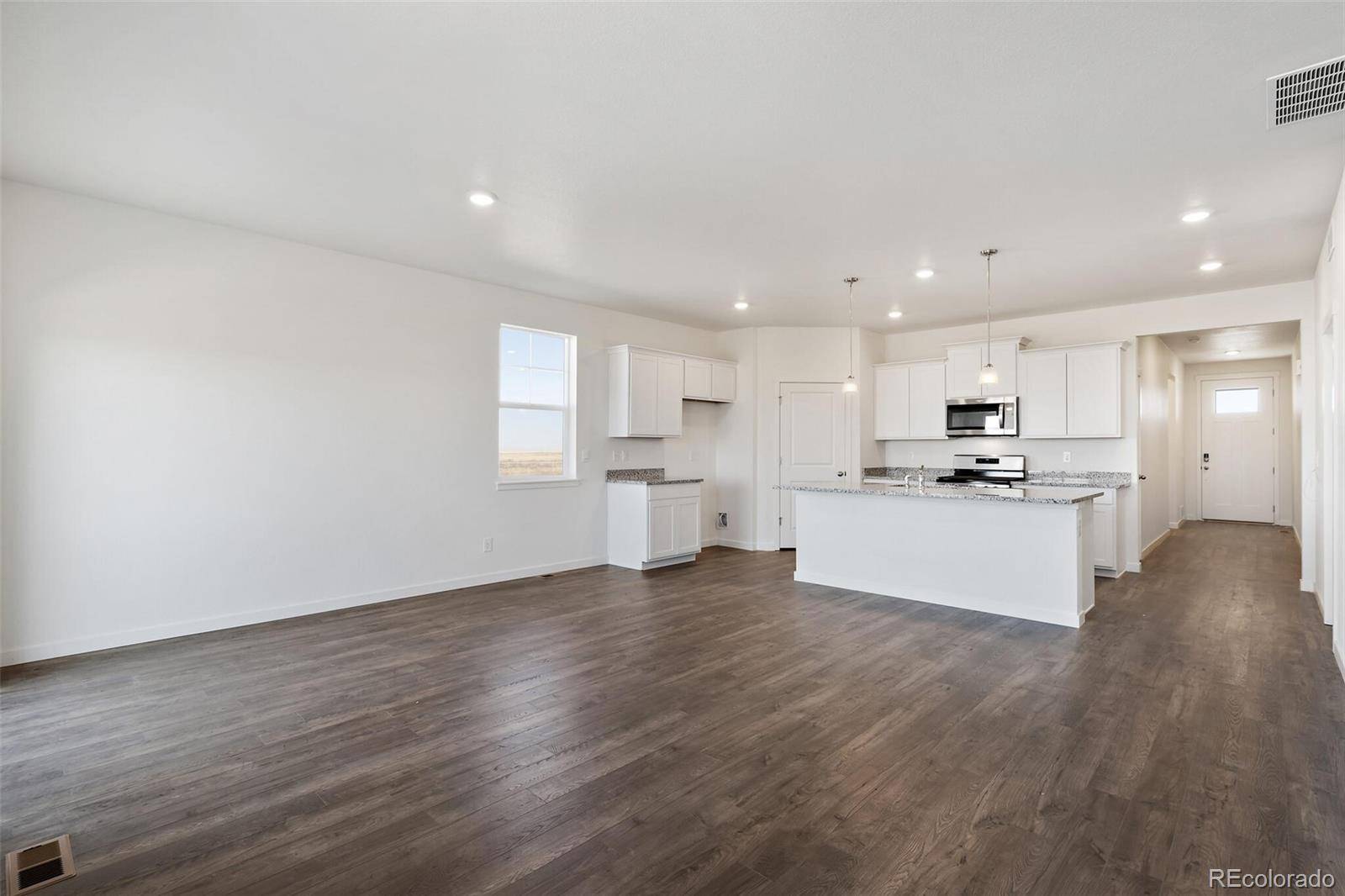 Johnstown, CO 80534,302 Hummingbird LN
