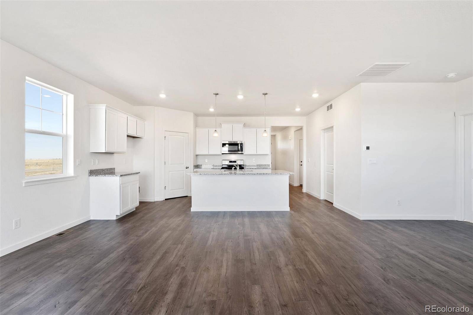 Johnstown, CO 80534,302 Hummingbird LN