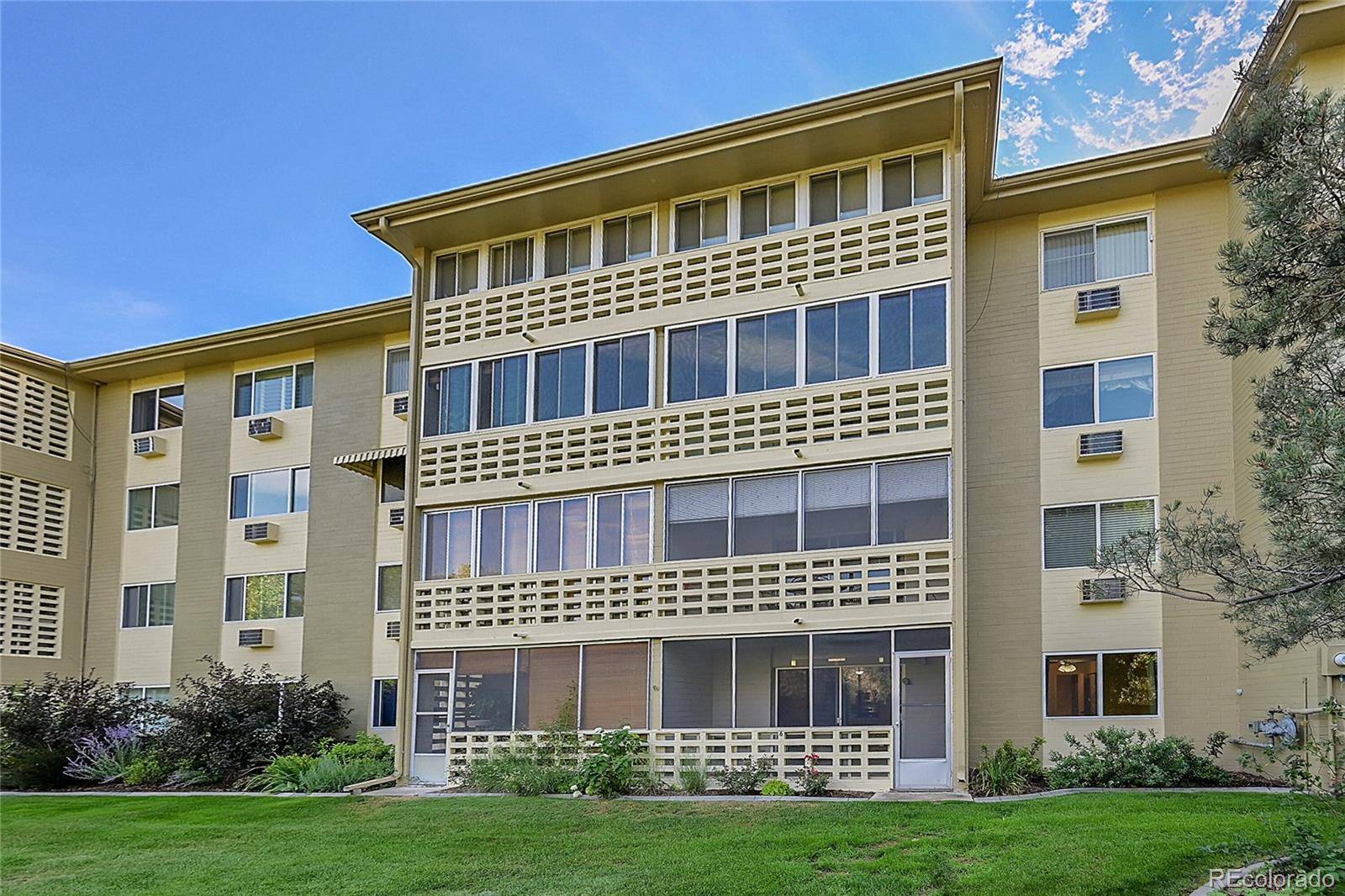 Denver, CO 80247,635 S Alton WAY #6A