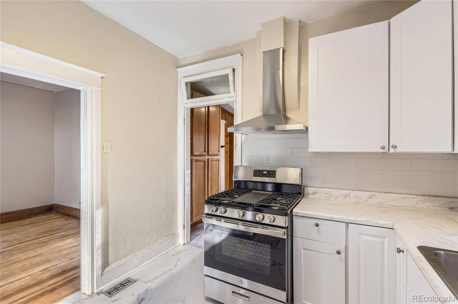 Englewood, CO 80113,3373 S Logan ST