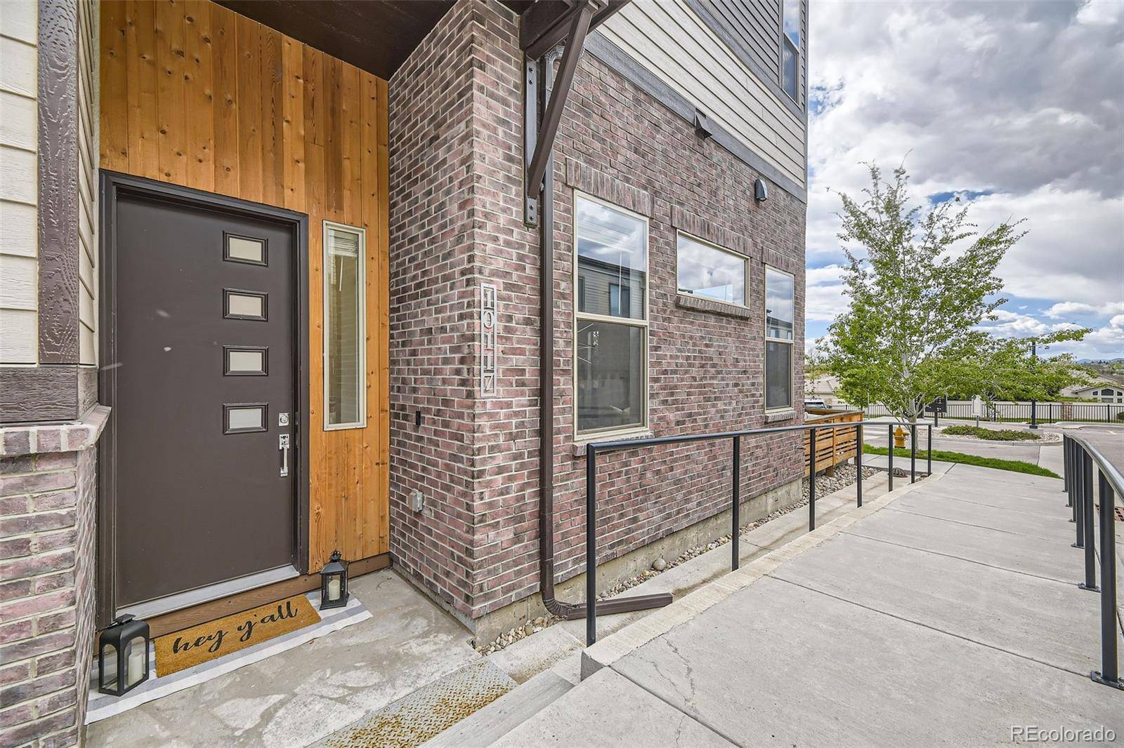 Lakewood, CO 80227,10117 Morrison RD