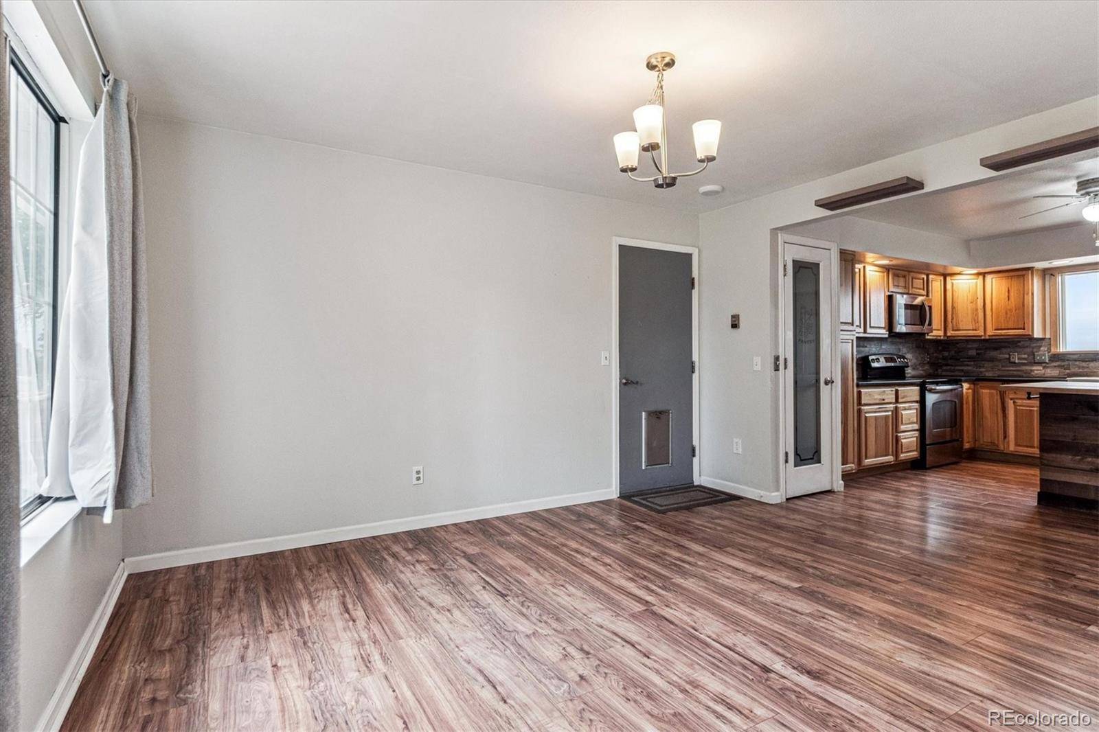 Castle Rock, CO 80108,633 E 3rd AVE