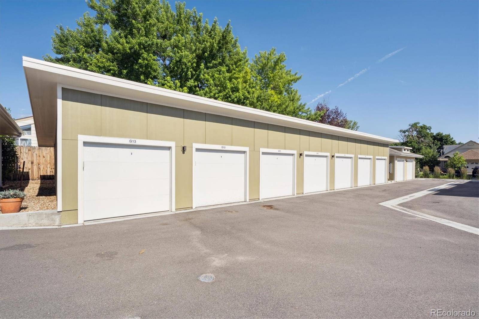 Lafayette, CO 80026,290 S Cherrywood DR #202
