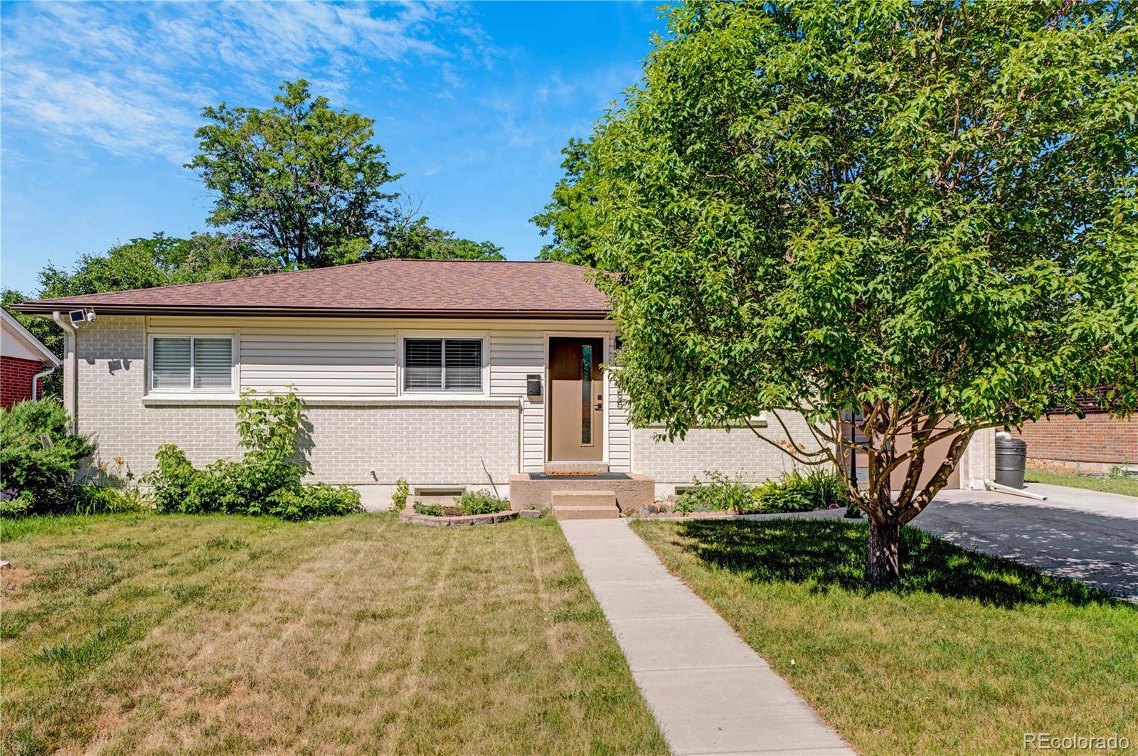 Denver, CO 80236,3055 S Winona CT