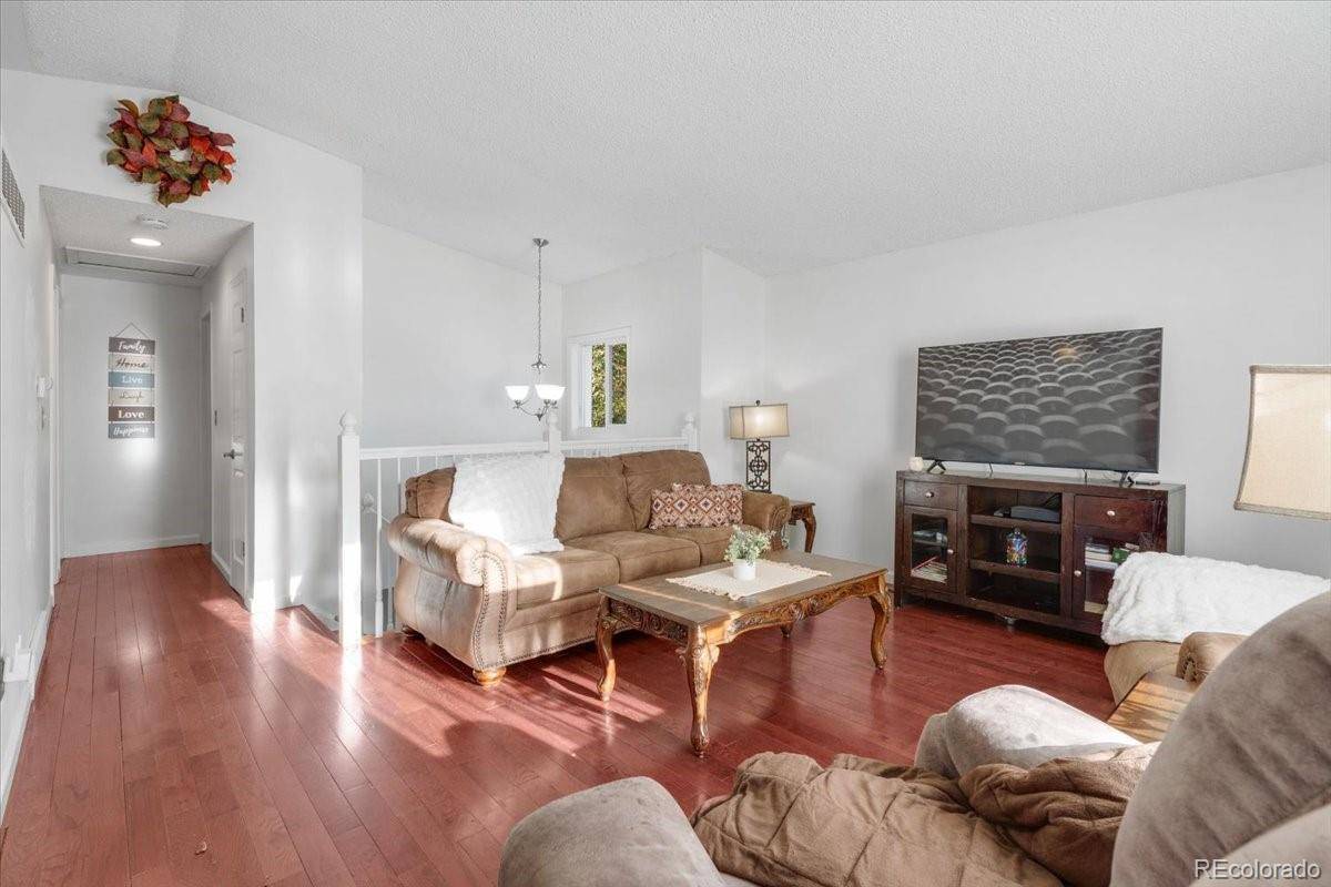 Aurora, CO 80013,19118 E Oxford DR